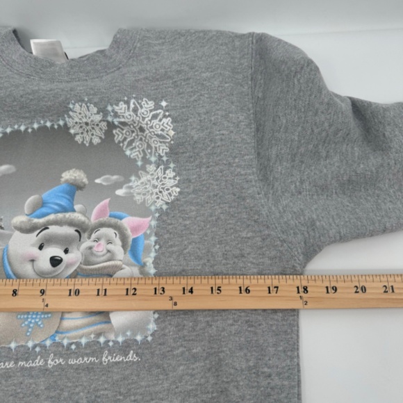 Winnie The Pooh Sweatshirt Women Small Gray Snow Winter Disney Store Piglet - Picture 10 of 11